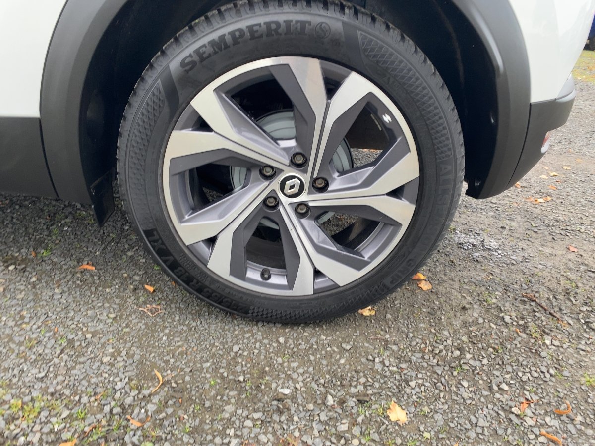 Renault Captur II 1.3 TCe 140 GPF R.S. Line LED*NAVI*SHZ