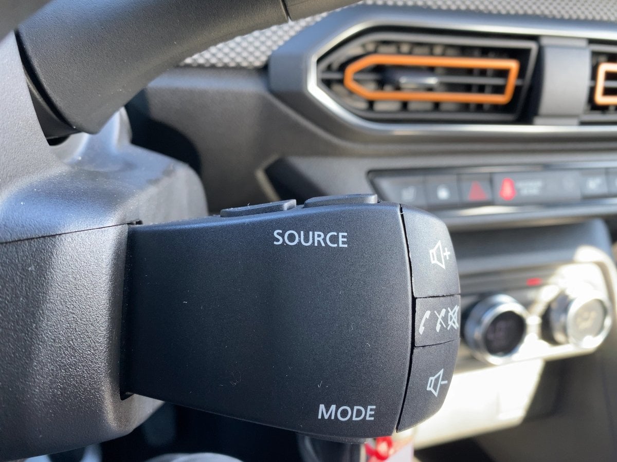 Dacia Sandero III 1.0 TCe 90 Stepway Comfort CAM*LED