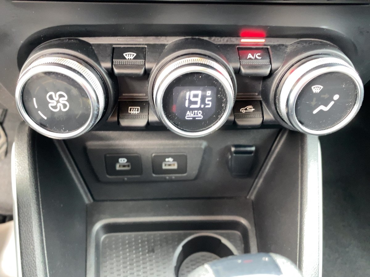 Dacia Duster II 1.3 TCe 150 GPF Prestige CAM*LED*NAVI