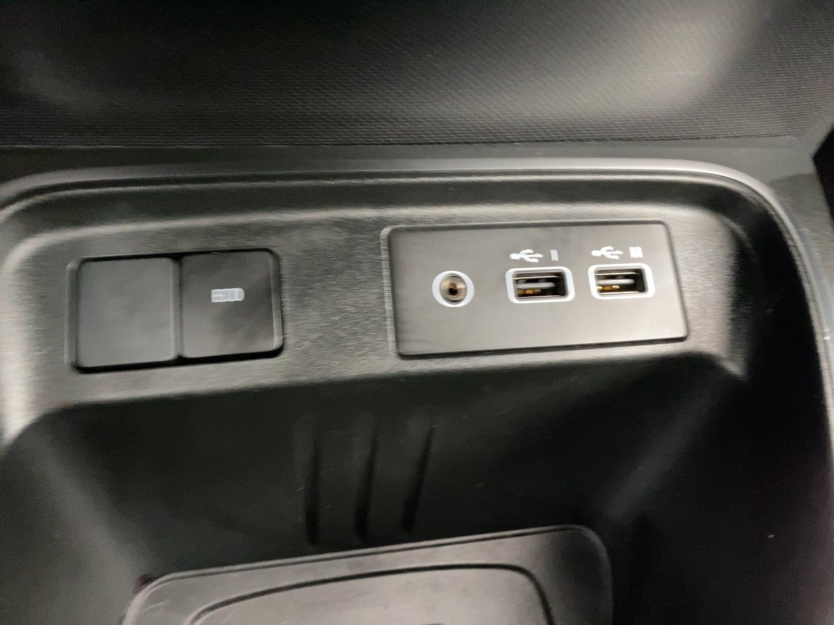 Renault Twingo  Techno Electric CAM*LED*NAVI*KONTRAST*LM
